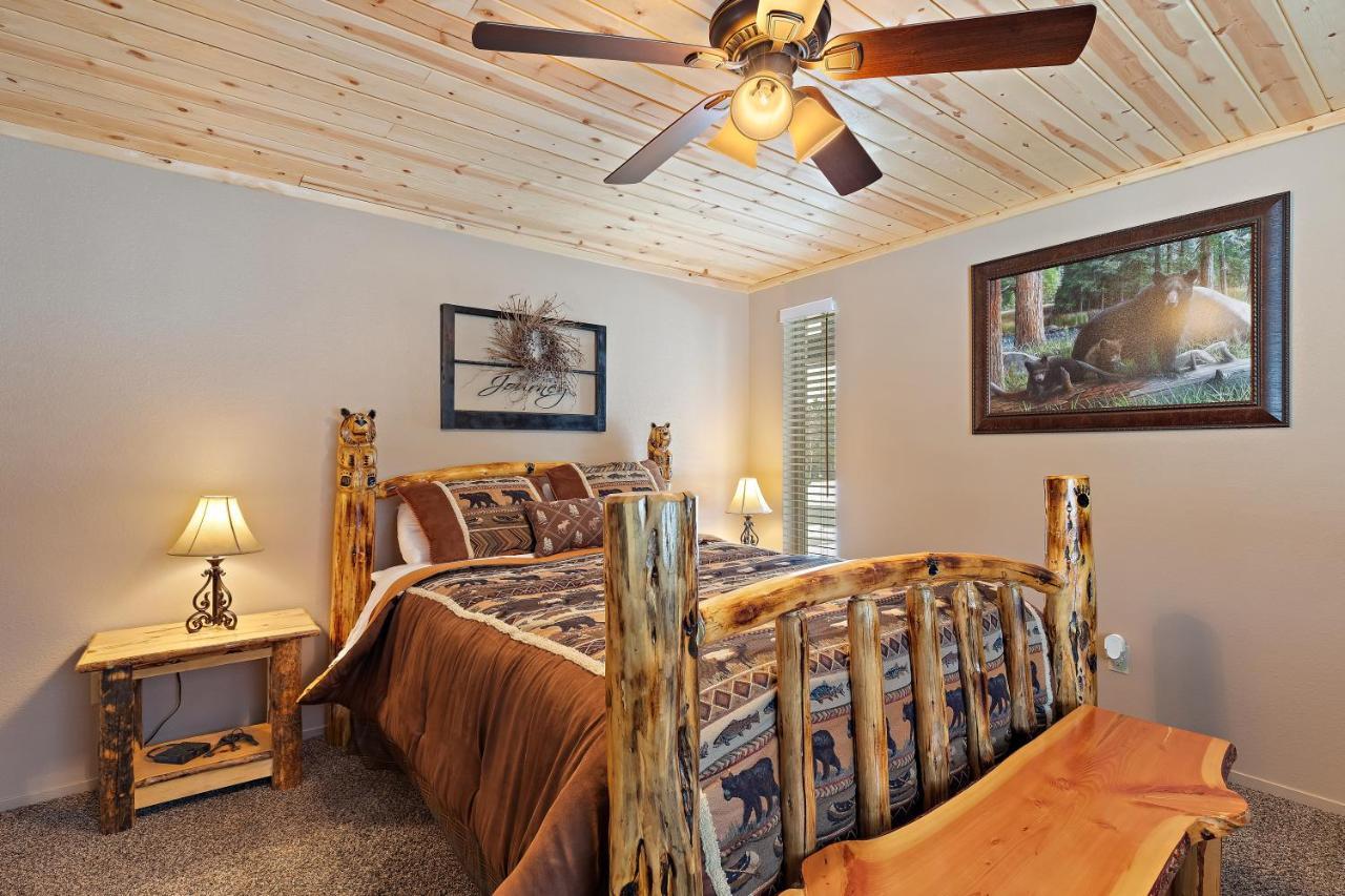 Huckleberry Hollow By Kabino Hot Tub Firepit Ps2 Satellite Grill Wifi Golf Course Island Park Luaran gambar